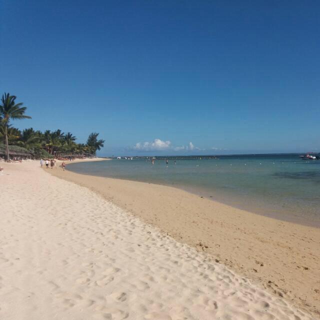 Cardamon Villa Is A 2 Bedroom With 1 Bathroom And Seperate Toilet Detached House With Ac And Swimming Pool , 5 Minutes Walk From Flic En Flac Public Beach Luaran gambar